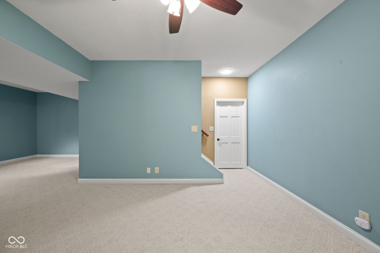 Listing Image 45