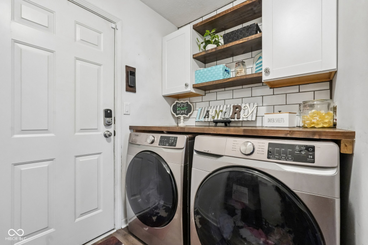 Listing Image 15