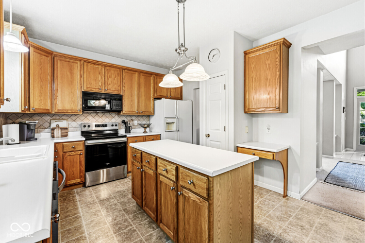 Listing Image 15