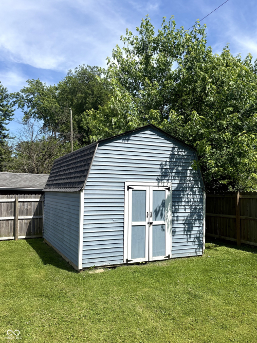 Listing Image 5