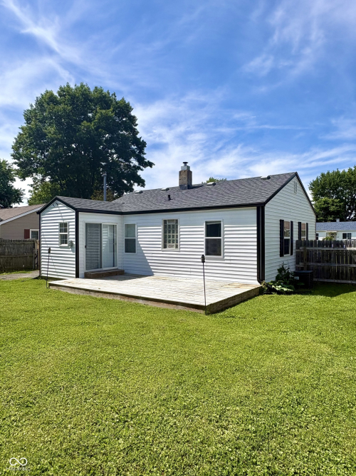 Listing Image 8