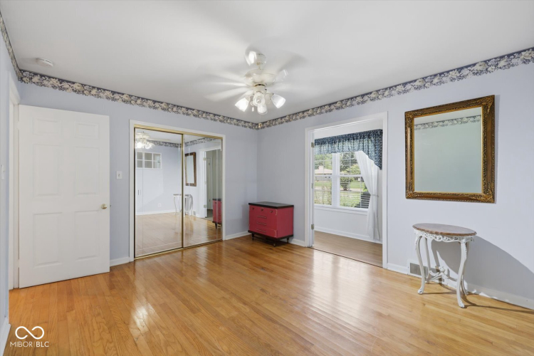 Listing Image 20