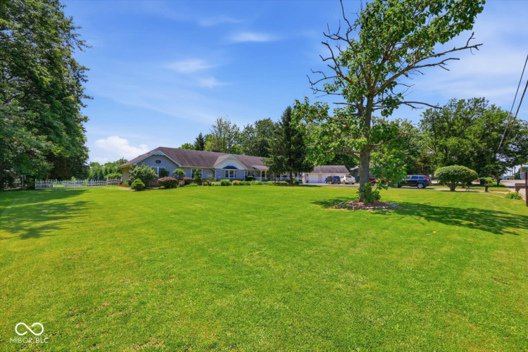 Listing Image 52
