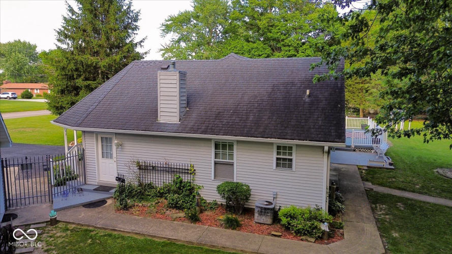 Listing Image 63