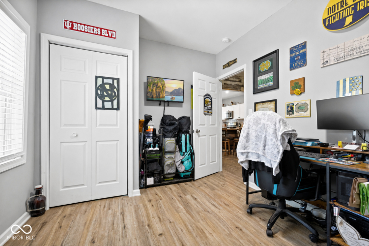 Listing Image 14