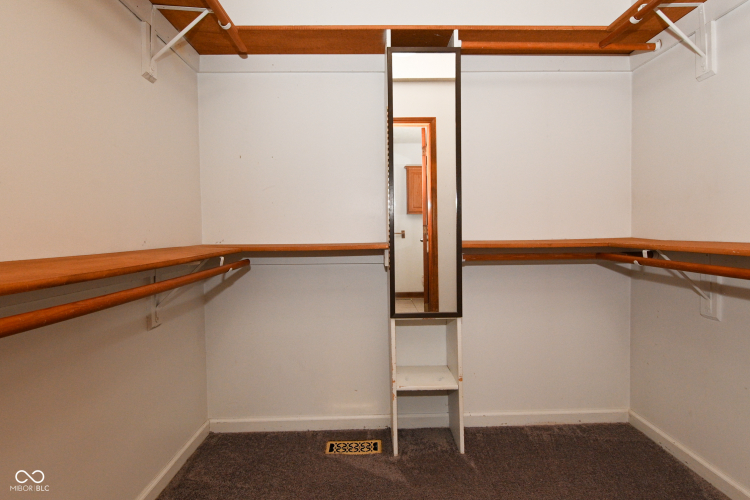 Listing Image 50