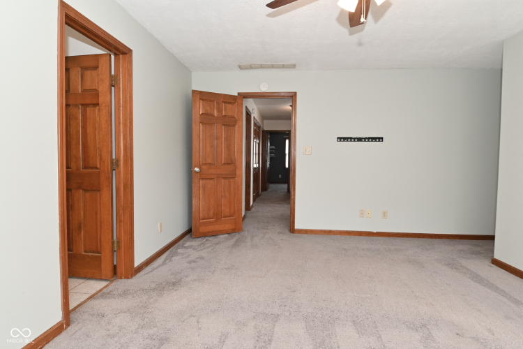 Listing Image 51