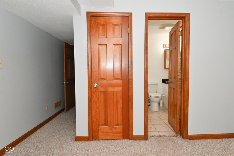 Listing Image 56