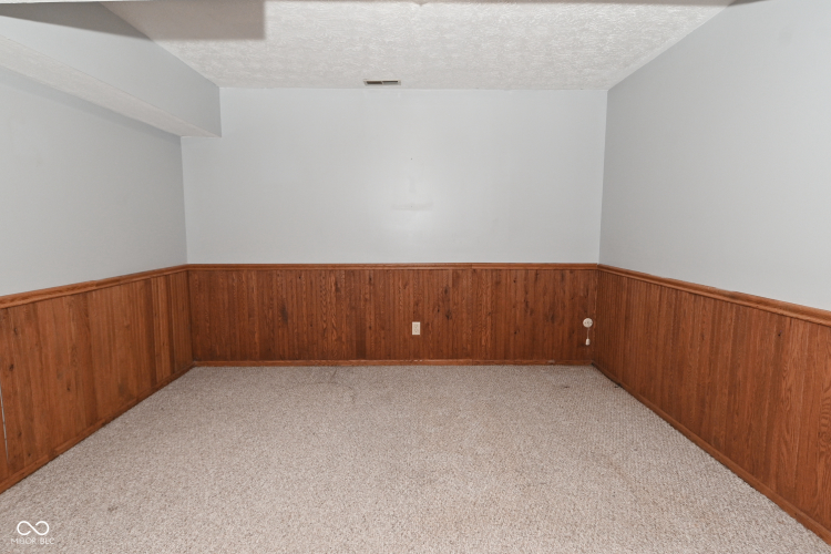 Listing Image 60