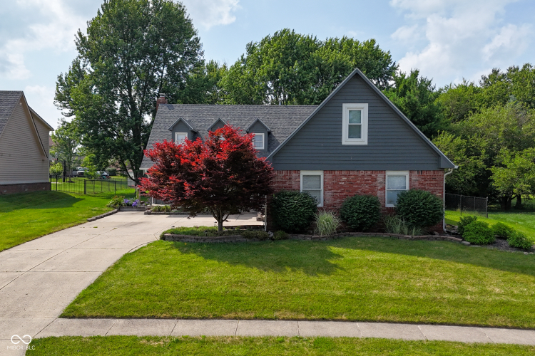 Listing Image 79