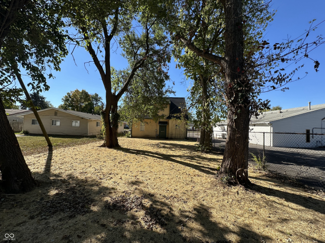 Listing Image 3