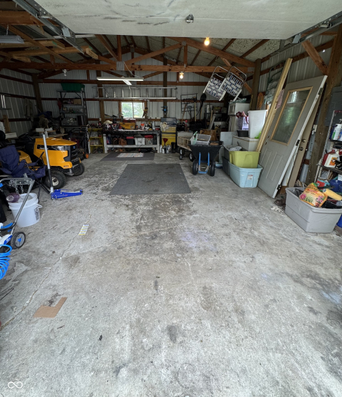 Listing Image 4