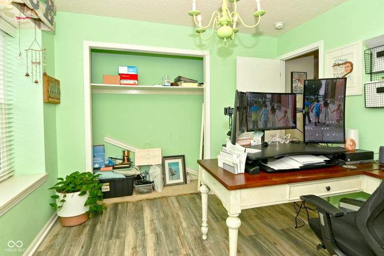 Listing Image 17