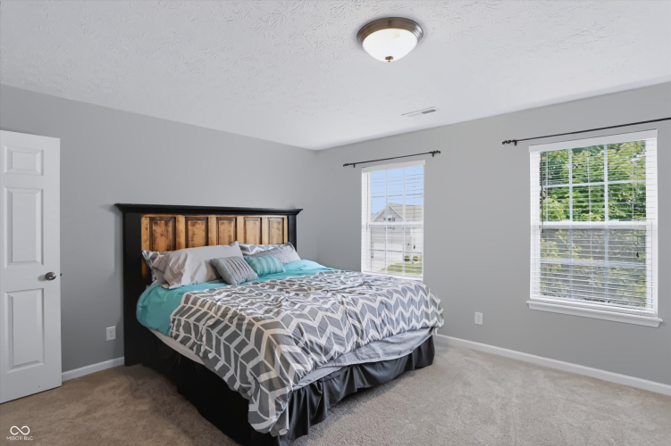 Listing Image 55