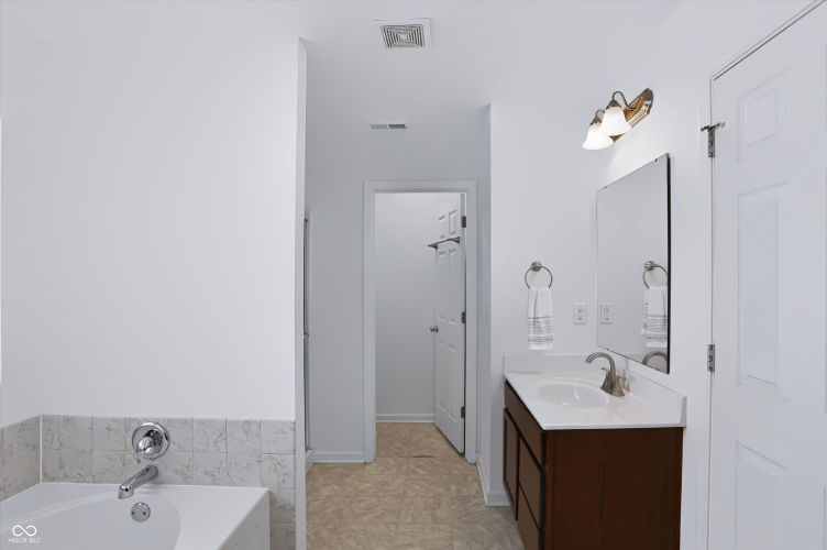 Listing Image 65