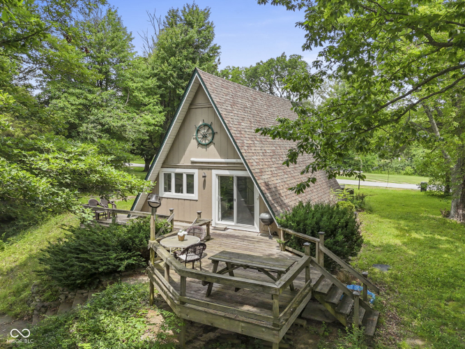 Listing Image 5