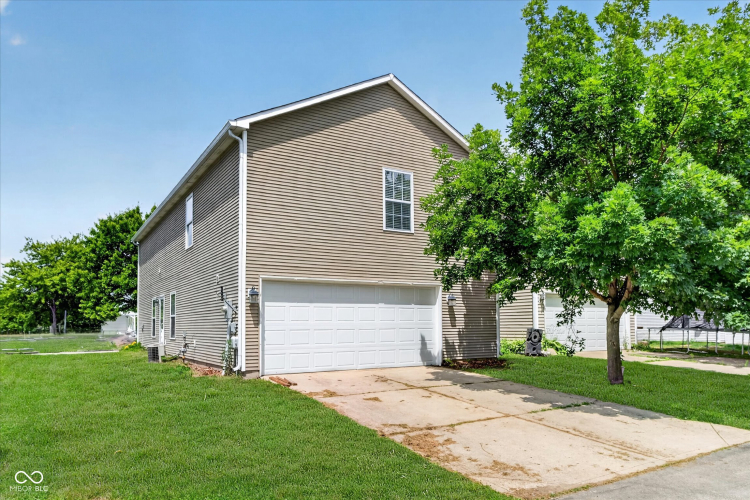 Listing Image 39