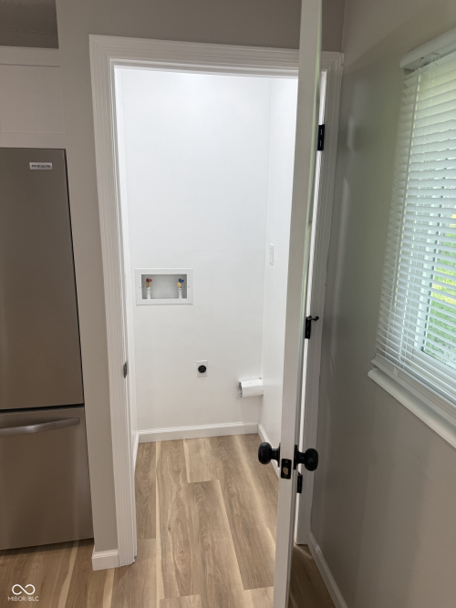 Listing Image 8