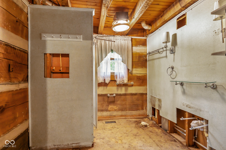 Listing Image 18