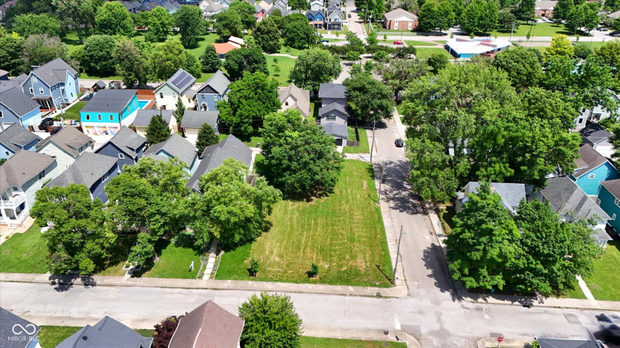 Listing Image 4