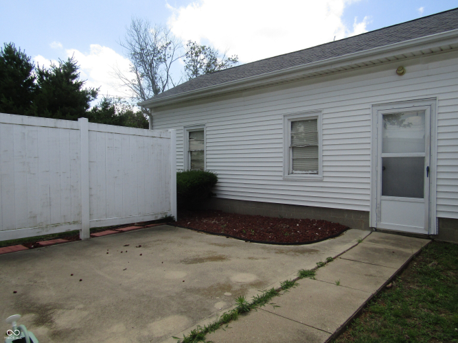 Listing Image 17