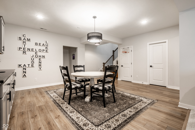 Listing Image 25