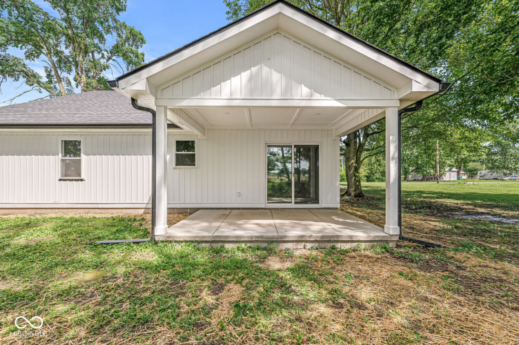 Listing Image 6
