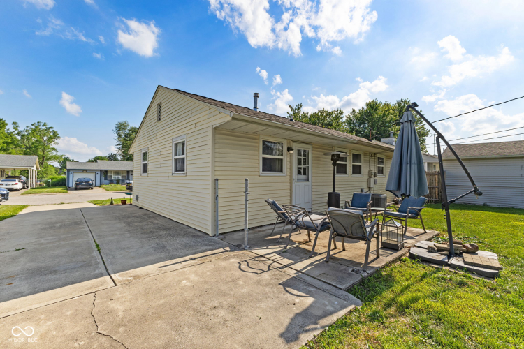 Listing Image 18