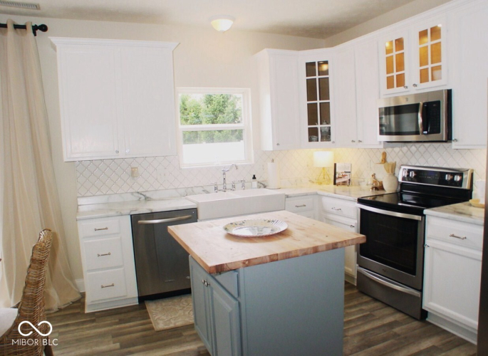 Listing Image 20
