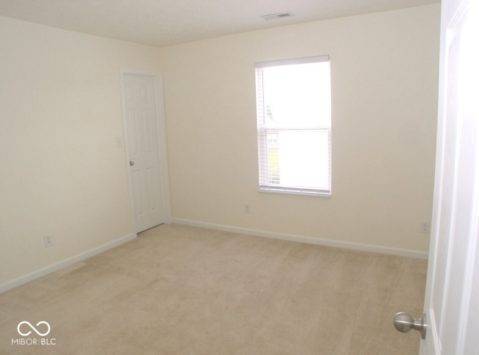 Listing Image 38