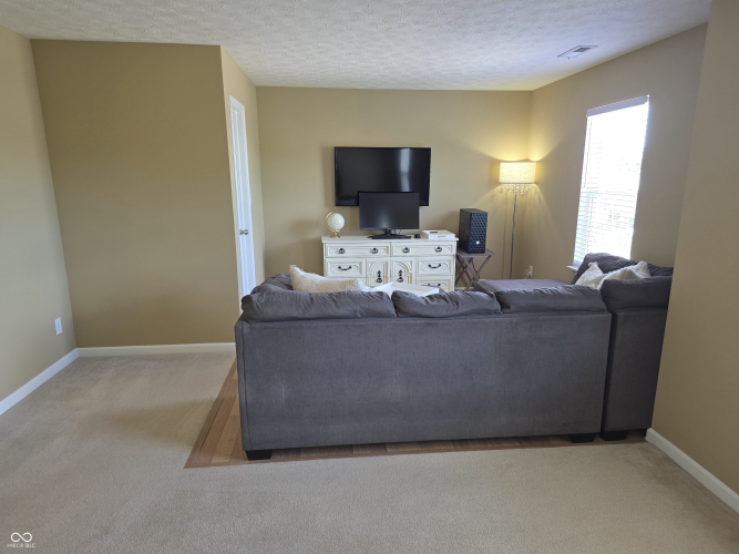 Listing Image 43