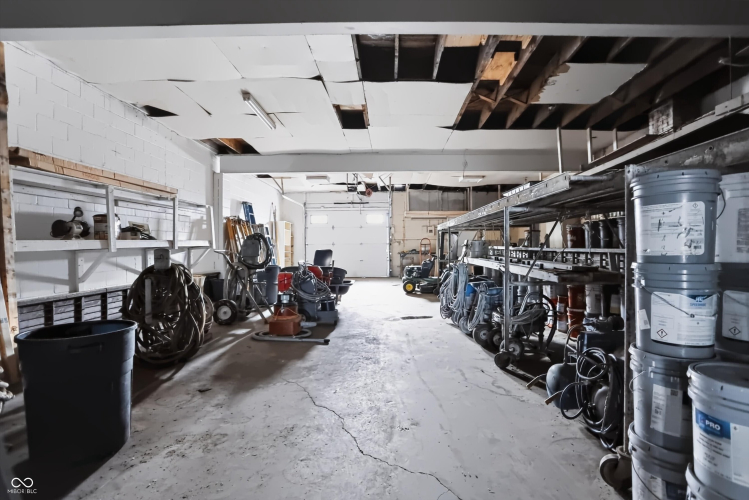 Listing Image 14