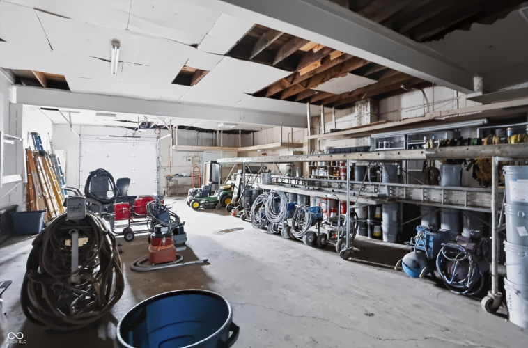 Listing Image 15
