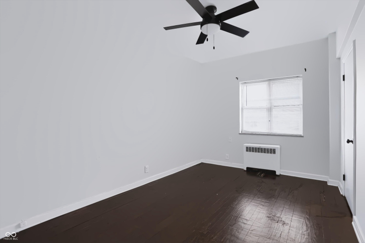 Listing Image 37
