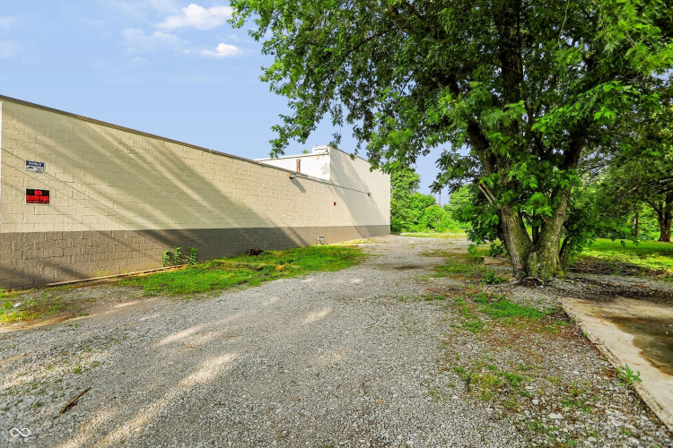 Listing Image 68