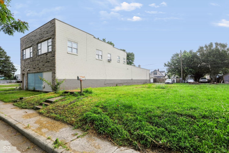 Listing Image 74