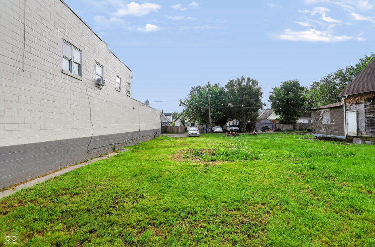 Listing Image 75