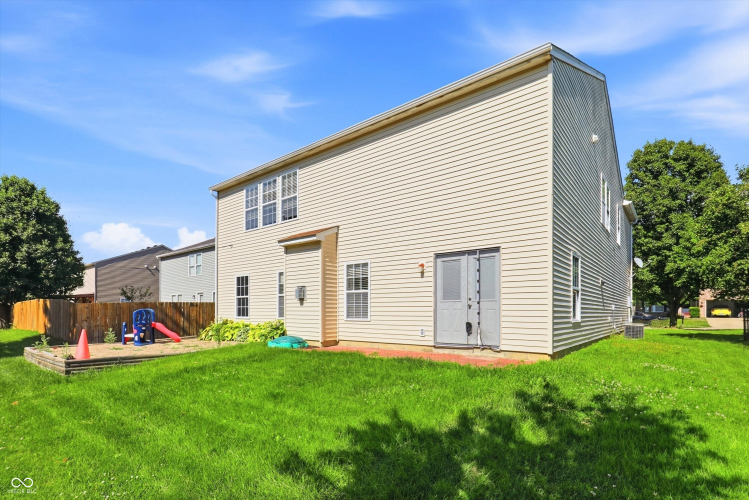 Listing Image 60