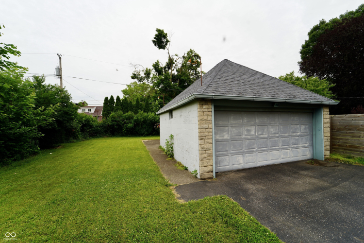 Listing Image 28