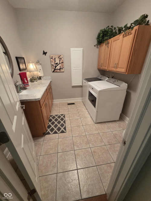 Listing Image 56