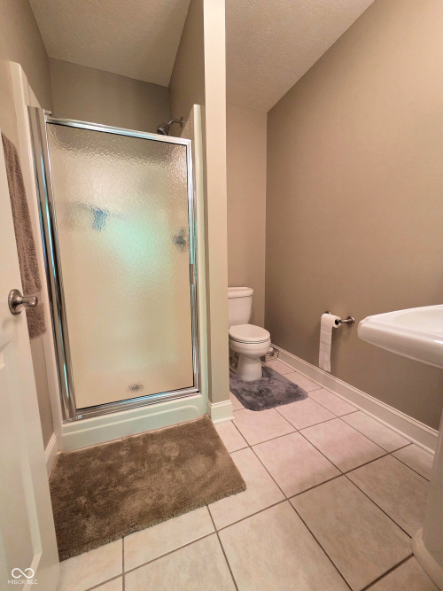 Listing Image 83
