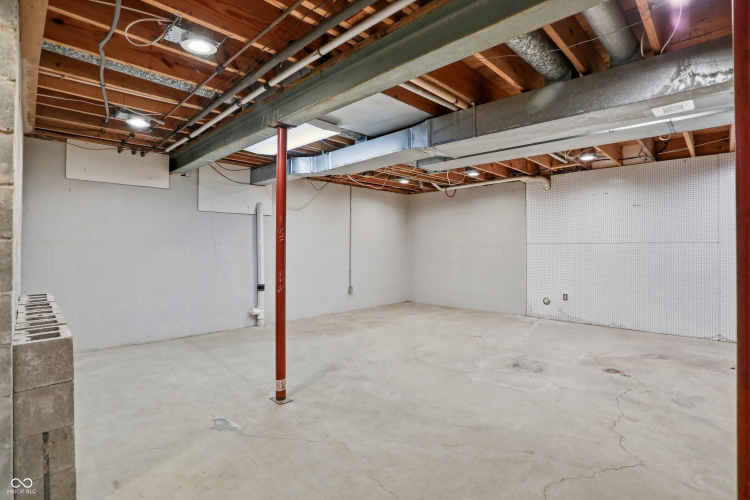 Listing Image 75
