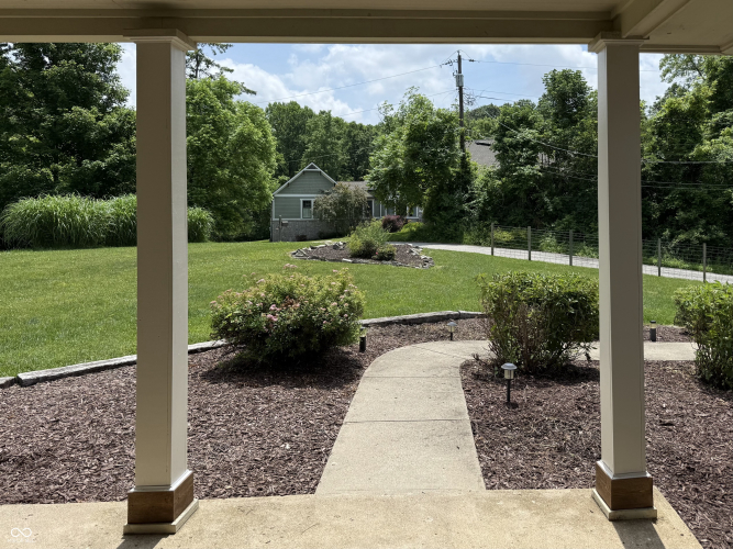 Listing Image 5
