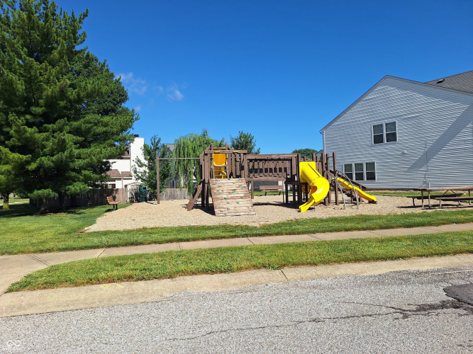 Listing Image 36