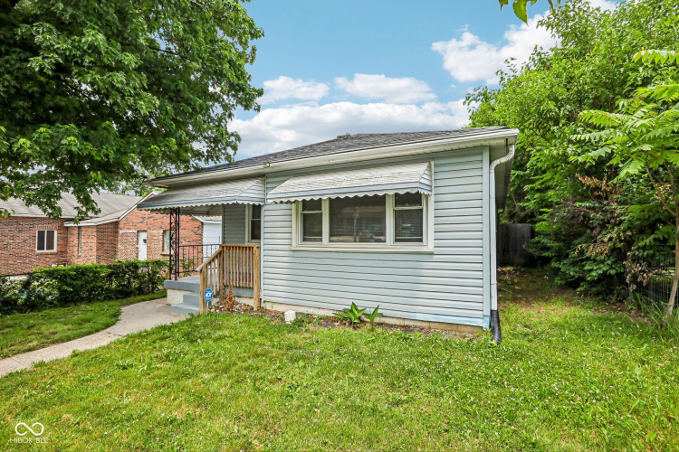 Listing Image 3