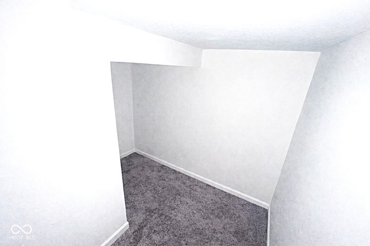 Listing Image 24