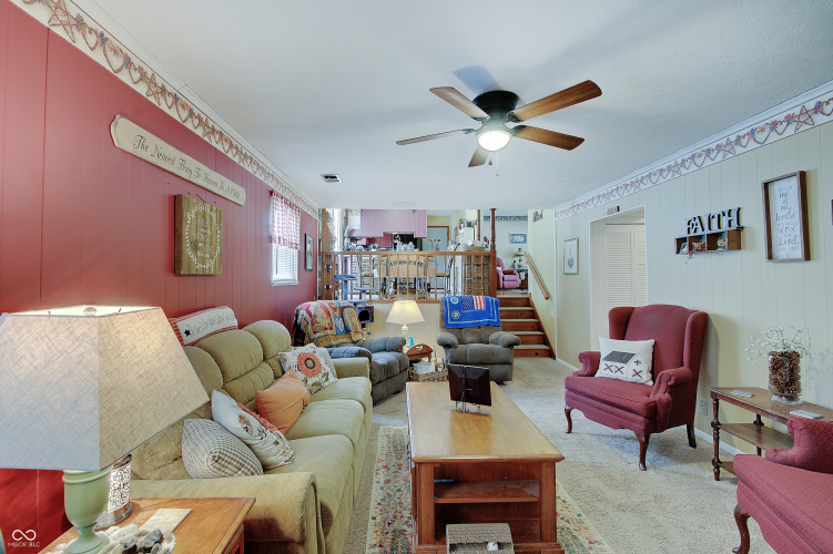 Listing Image 17
