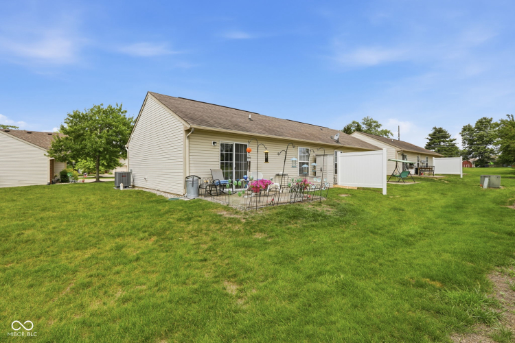 Listing Image 25