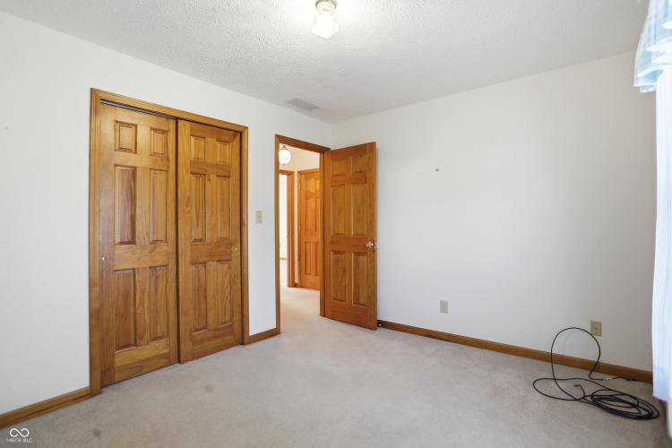 Listing Image 26