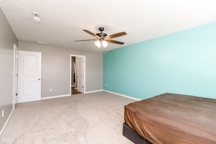Listing Image 64